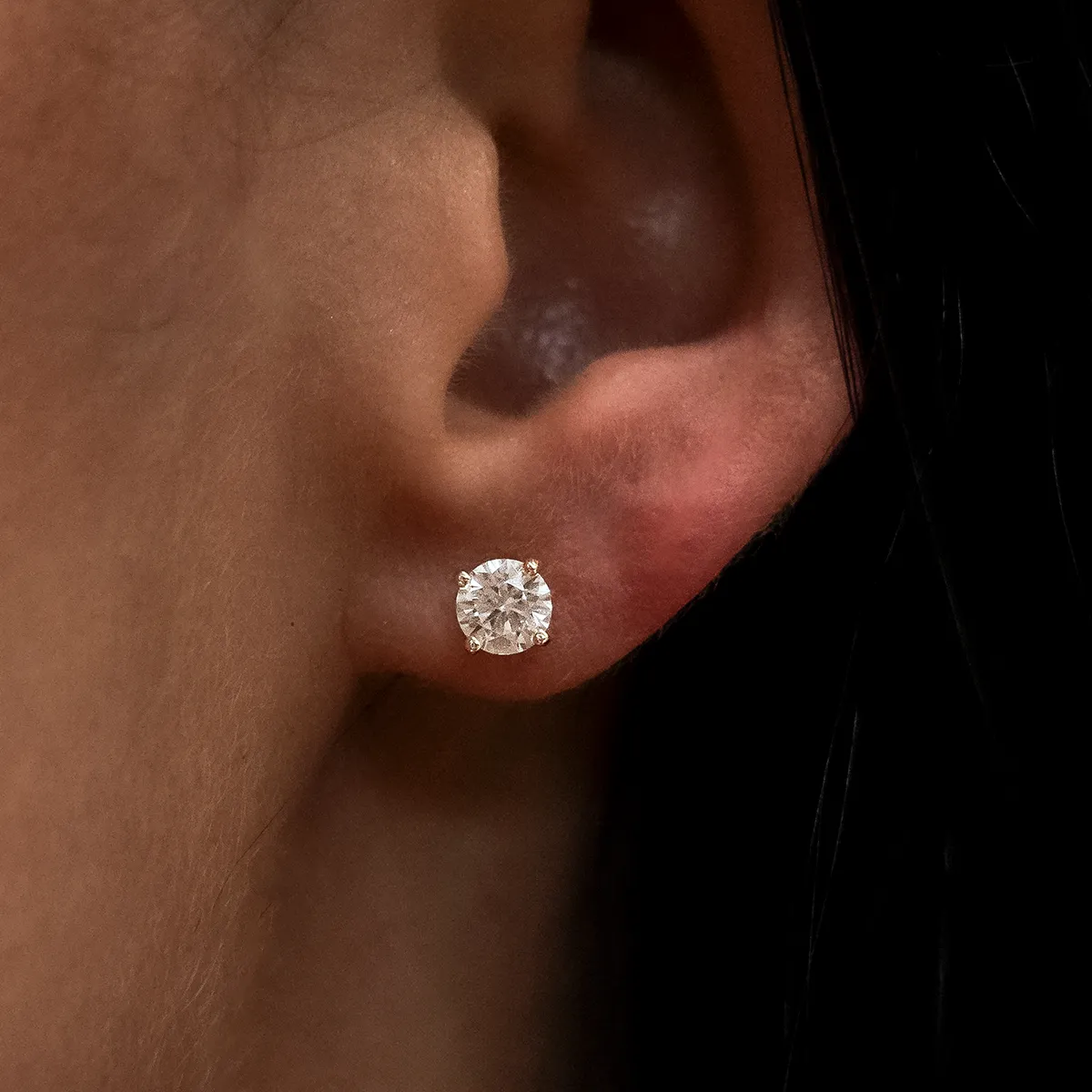 5mm Round Cut Diamond Stud Earrings in Yellow Gold