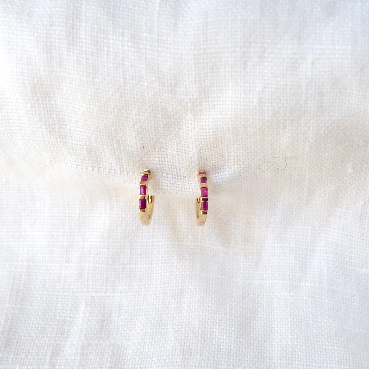 Baguette Ruby Clicker Hoops