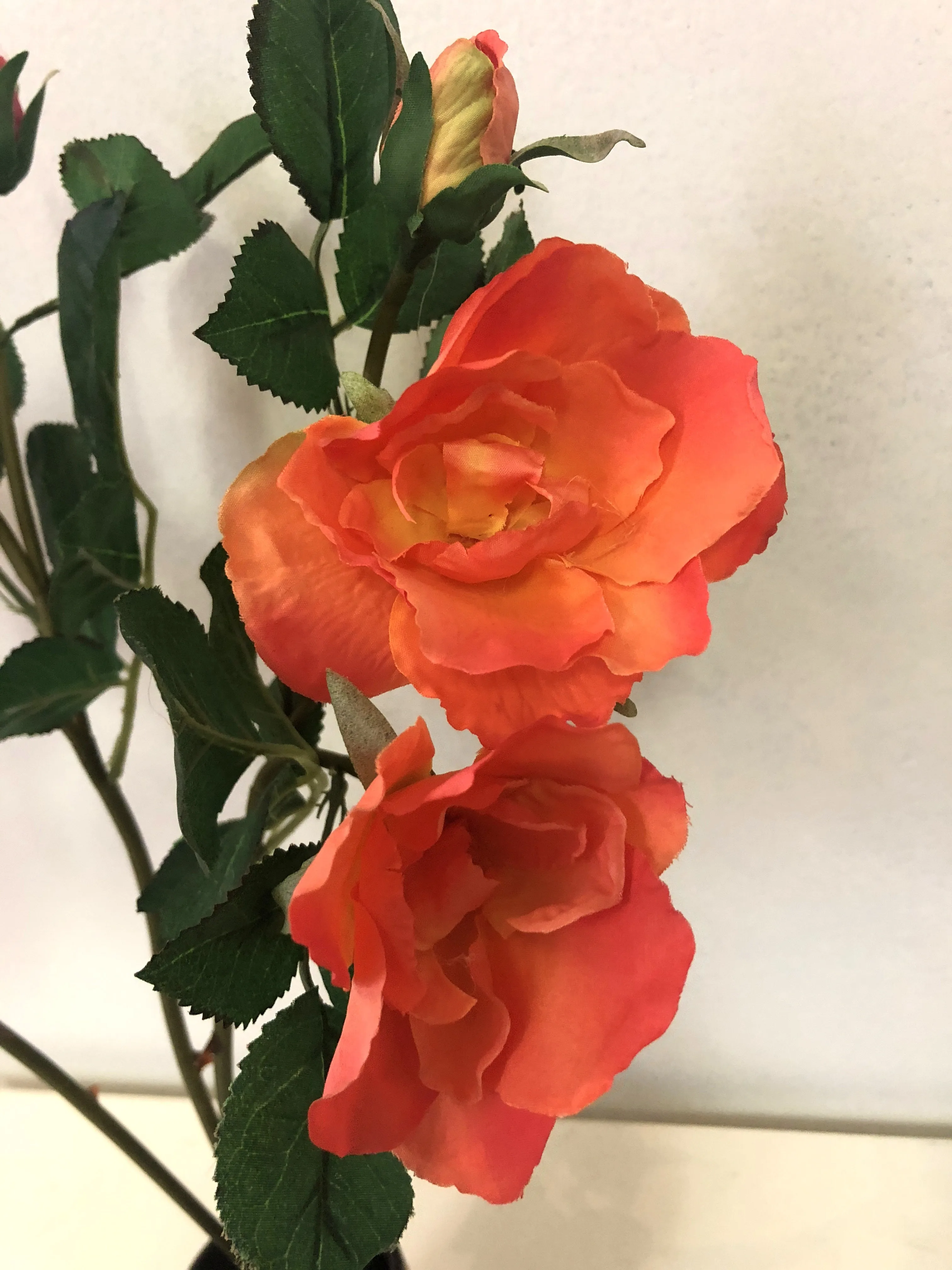 F0247 Open Garden Rose Spray 45cm Red / Pink / Orange (Clearance Stock)