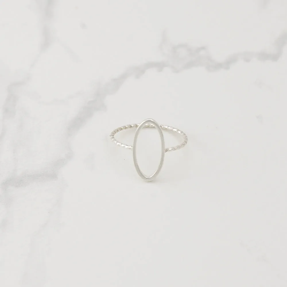 Oval Ring - Silver