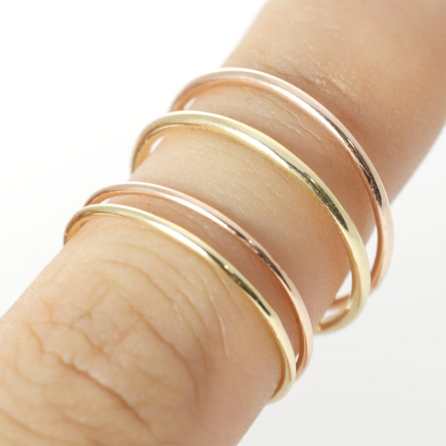 Plain petite wire Ring - 14K/ 18K Gold