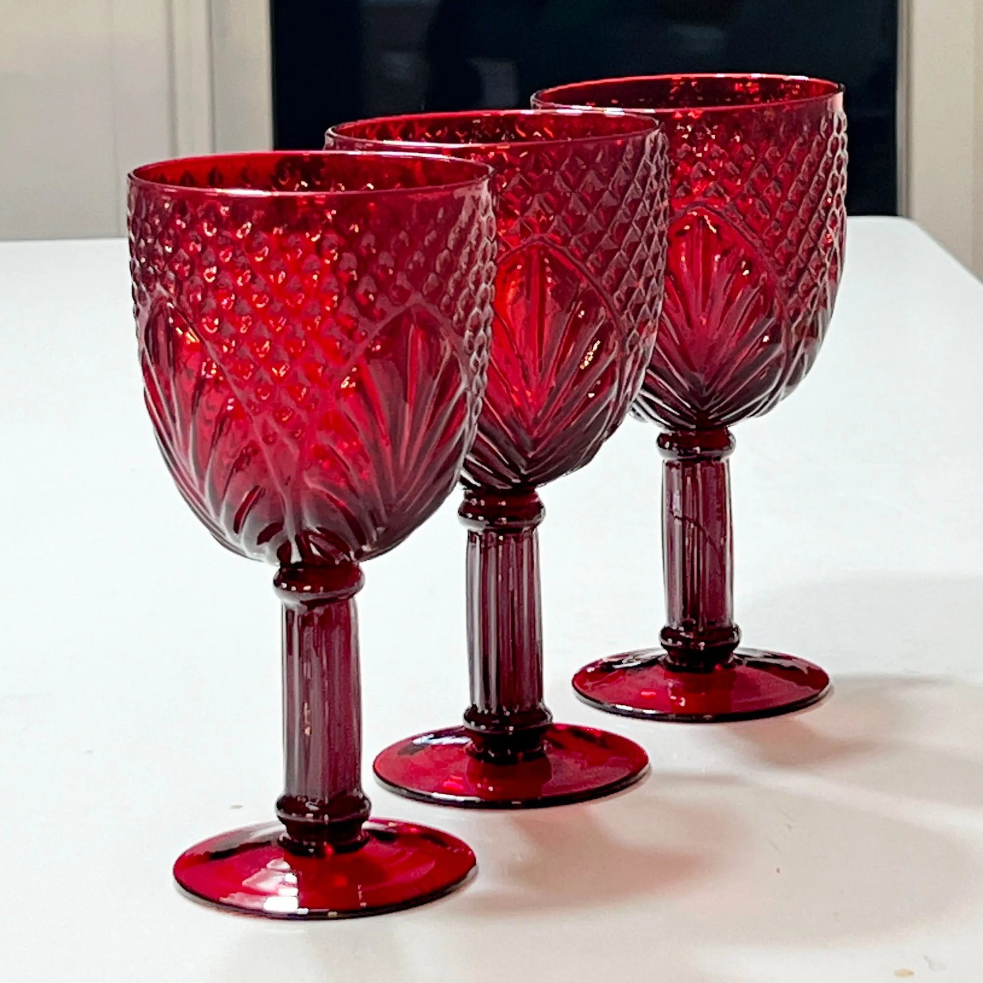 Red Glass Water Goblet Set, Diamond Fan Design 7-in.