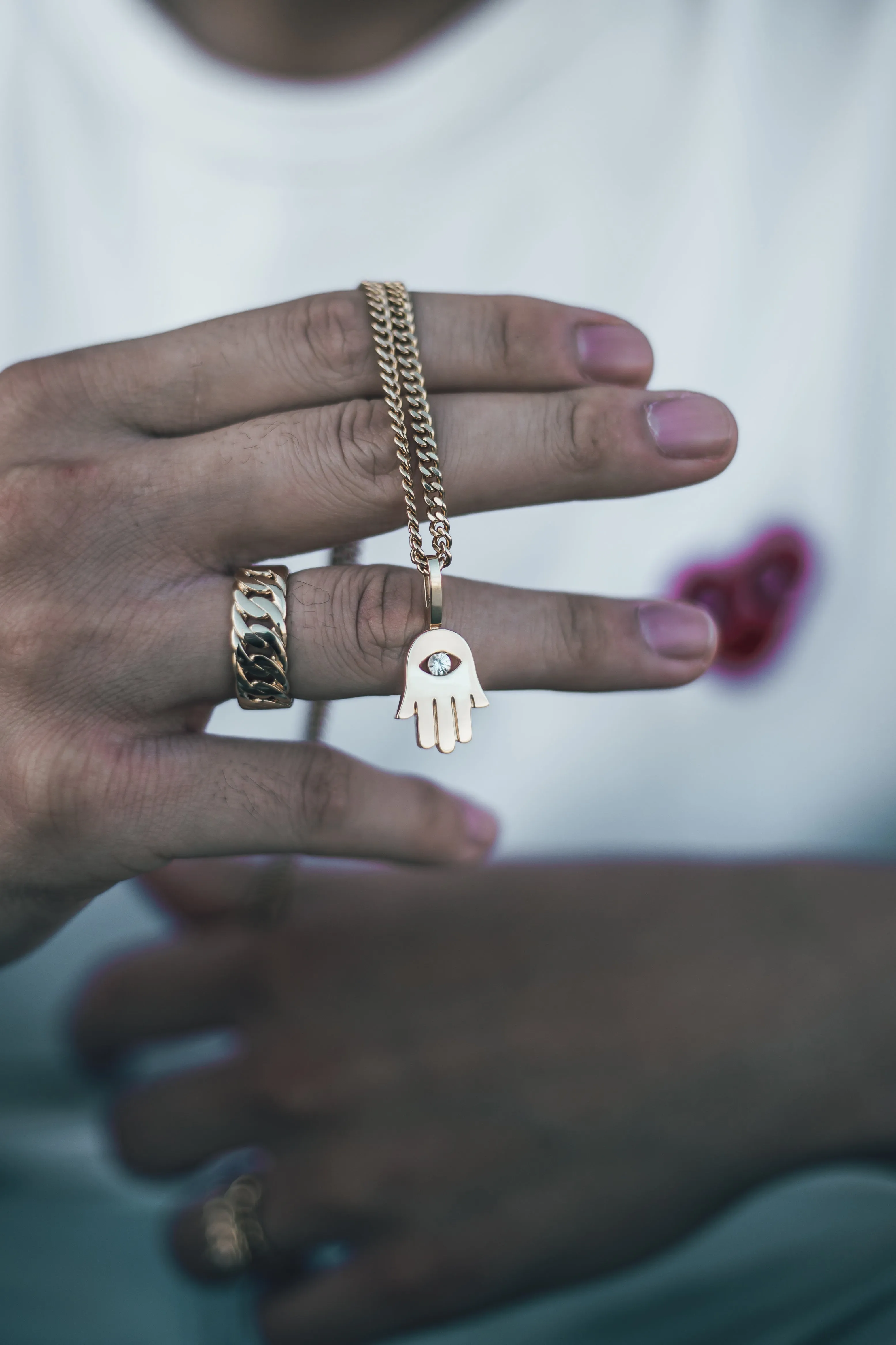 Solid 18K Hamsa Pendant