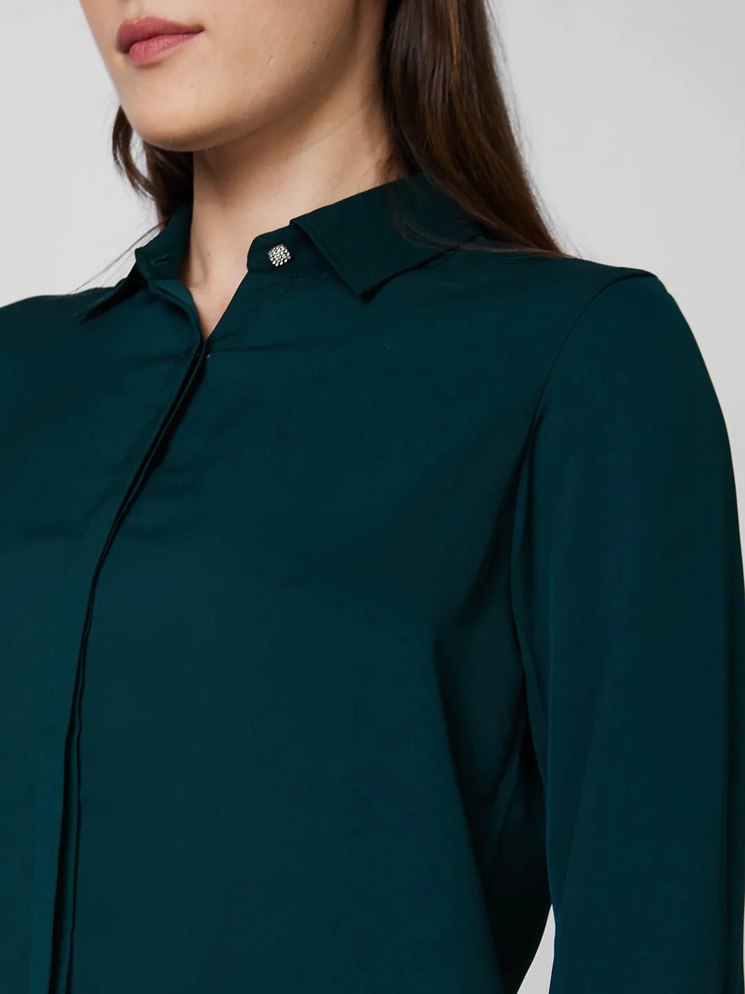 Spykar Green Solid Shirt For Women