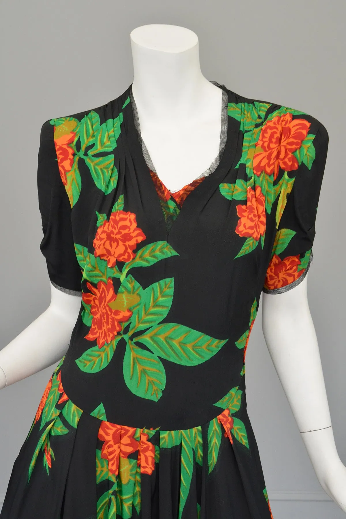 Vintage 1940s Novelty Print Party Dress Tropical Print