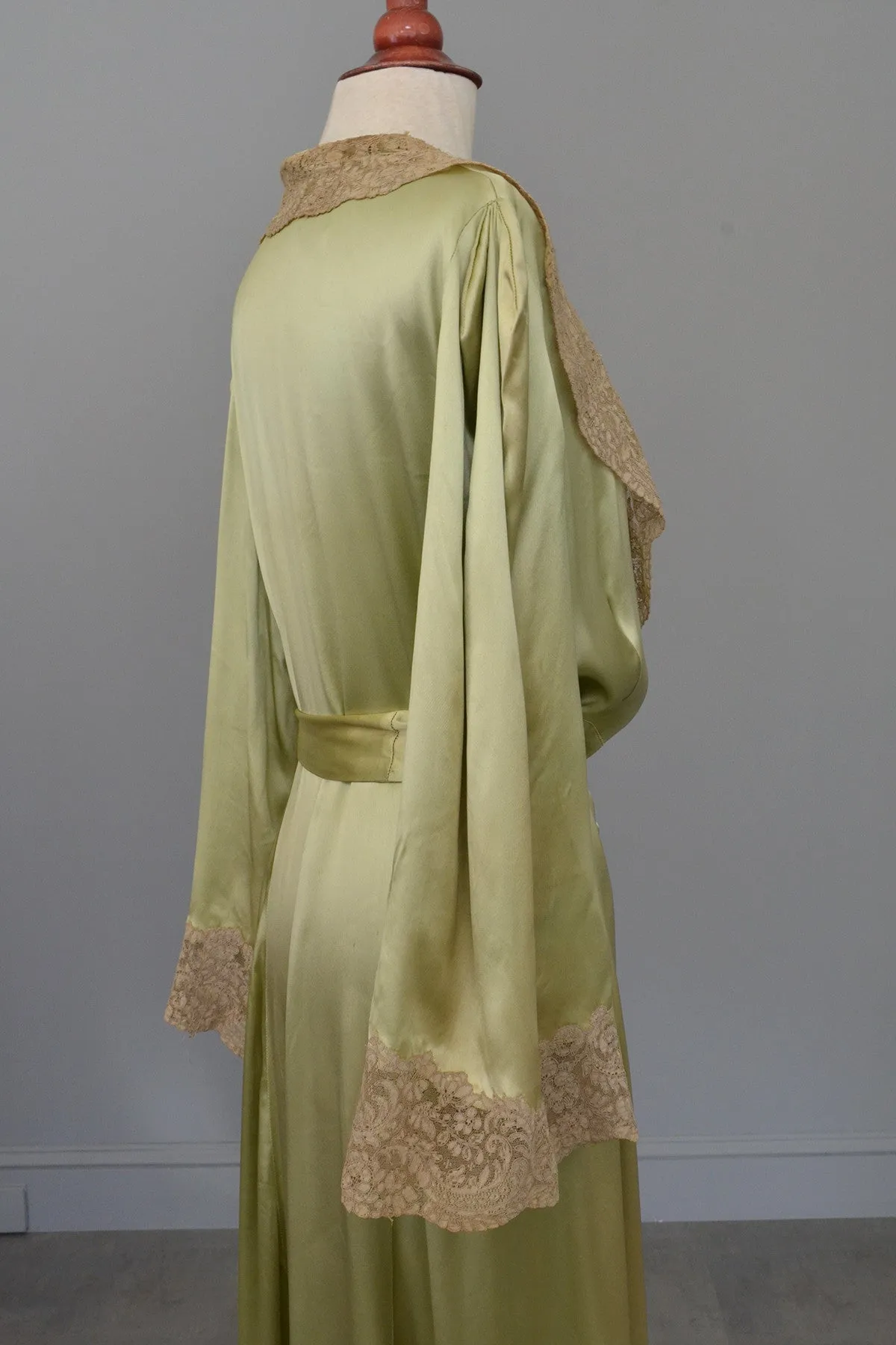 Vintage Avocado Green Satin and Lace Robe