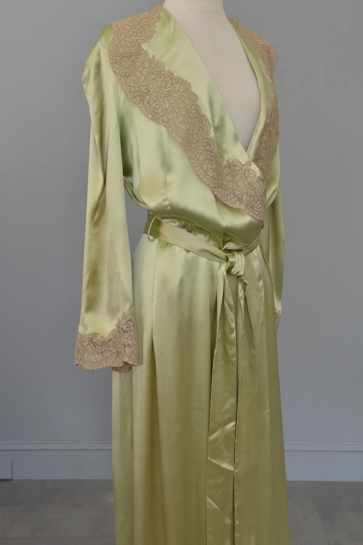 Vintage Avocado Green Satin and Lace Robe